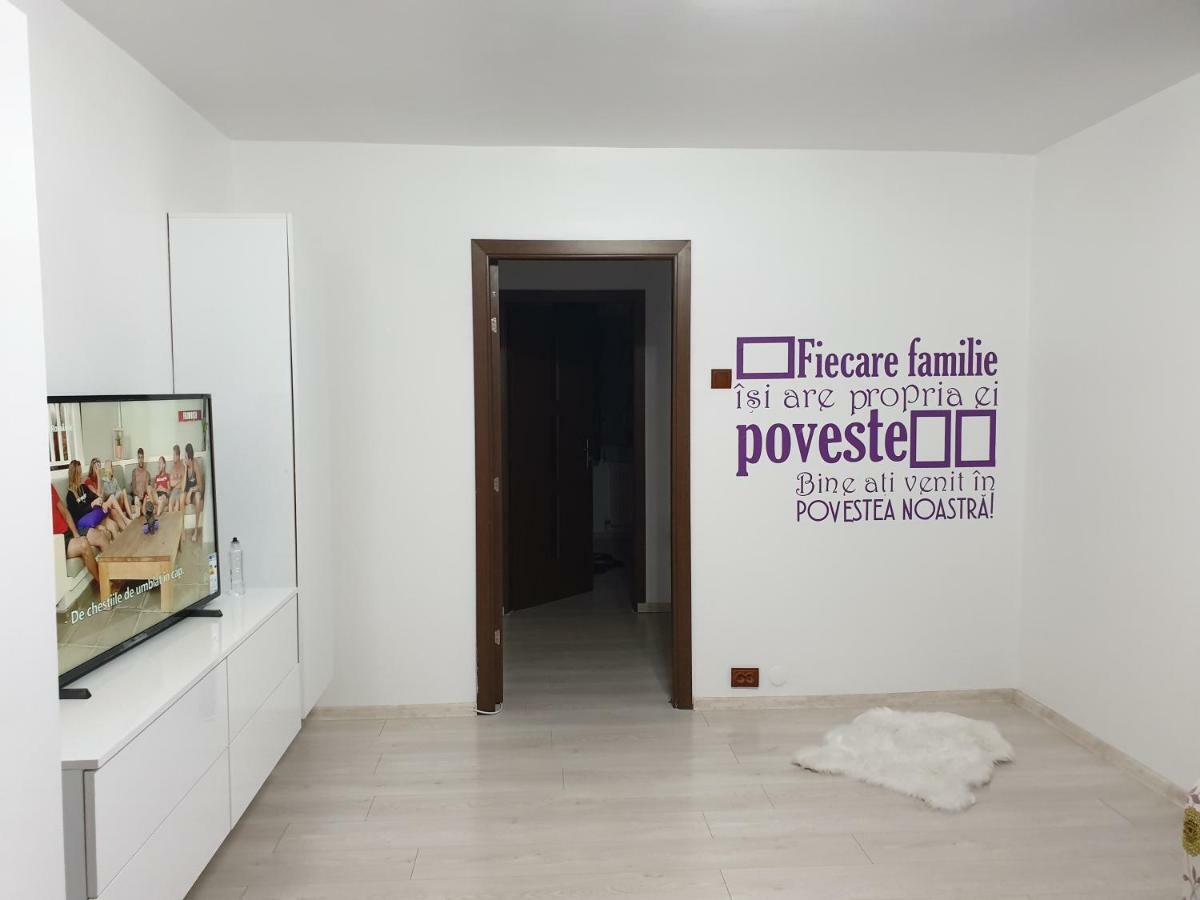 Apartament Oana'S Home Orsova Bagian luar foto